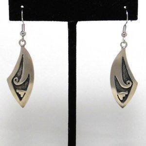 SOLD----Vintage Southwestern Earrings 925 Sterling Silver Signed Dangle Drop